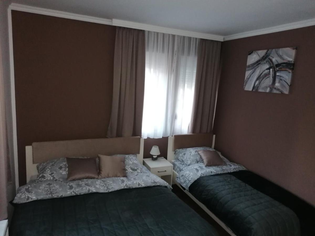 Rivera Club Bed and Breakfast Raška Esterno foto
