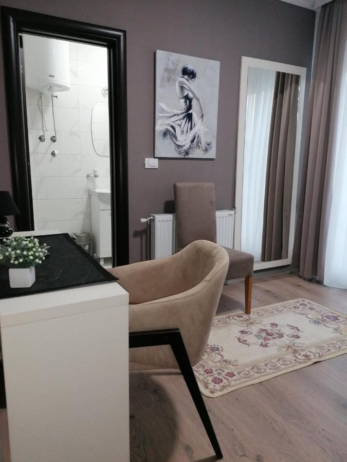 Rivera Club Bed and Breakfast Raška Esterno foto