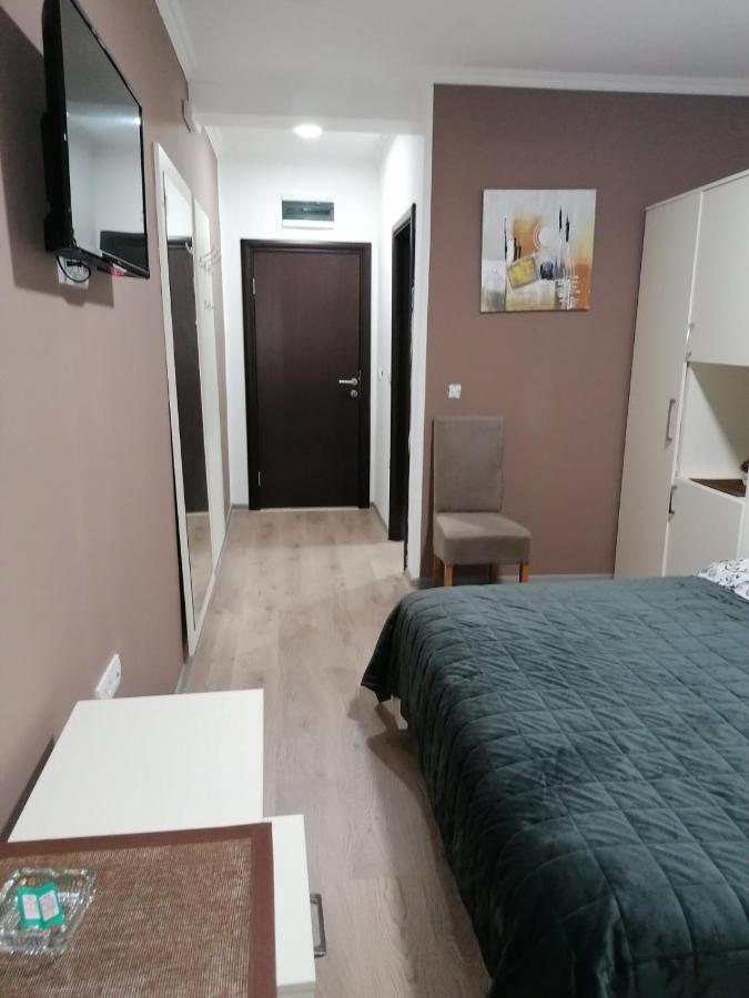Rivera Club Bed and Breakfast Raška Esterno foto