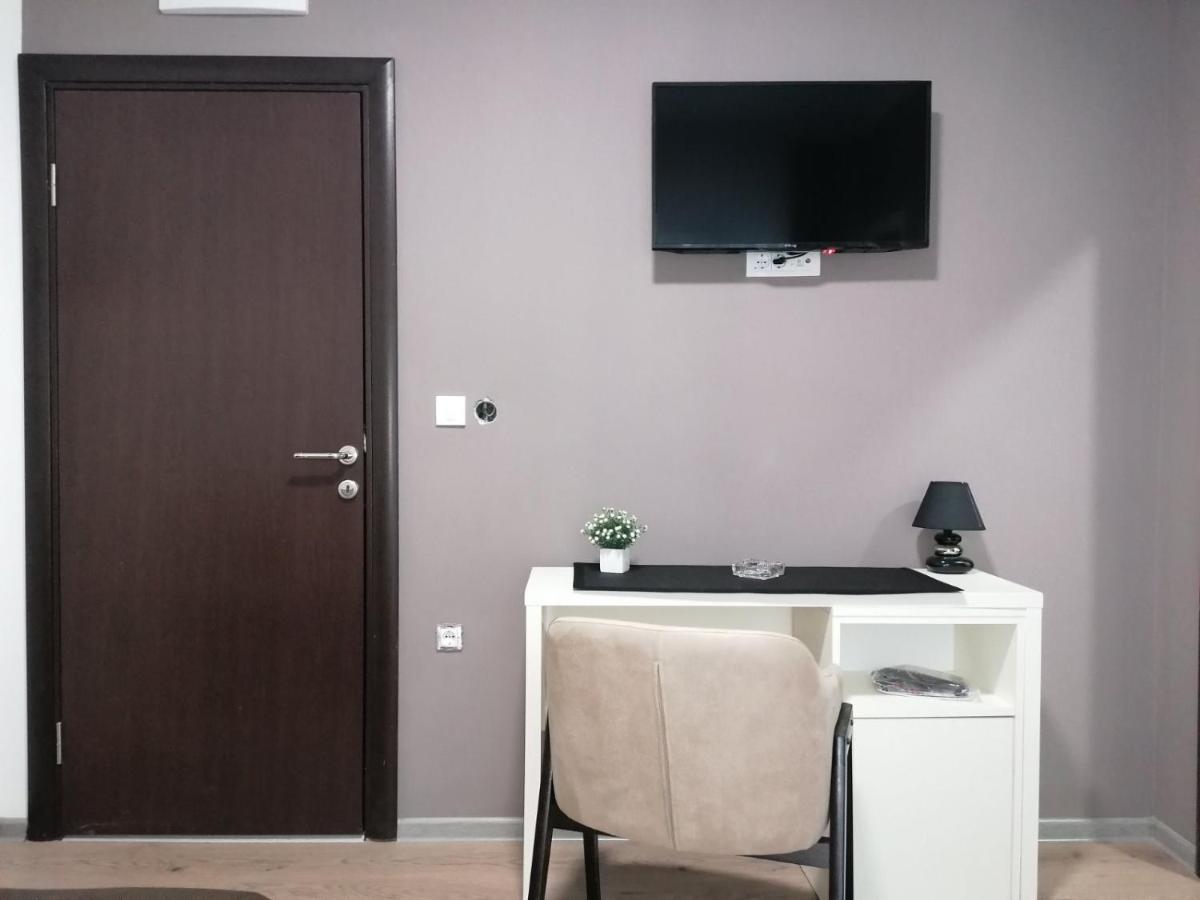 Rivera Club Bed and Breakfast Raška Esterno foto