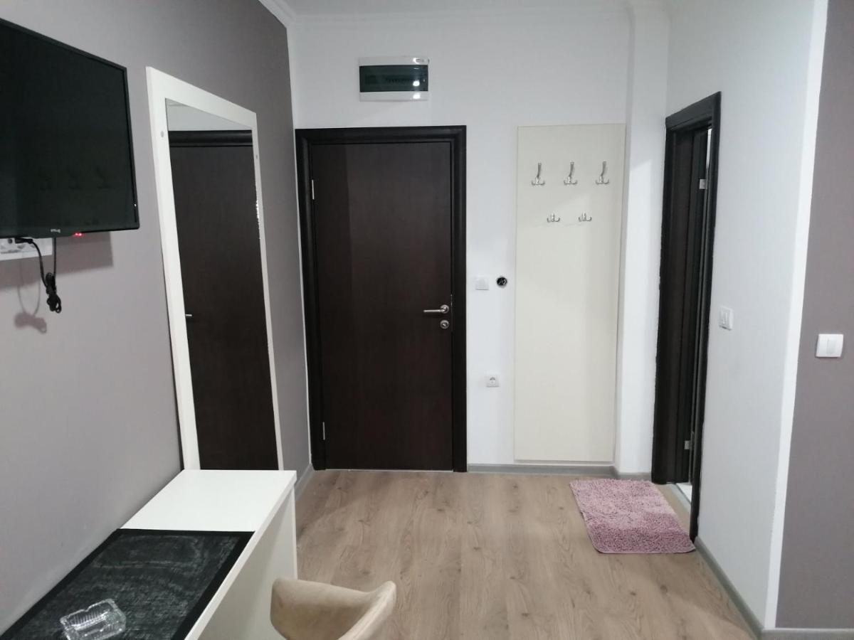 Rivera Club Bed and Breakfast Raška Esterno foto