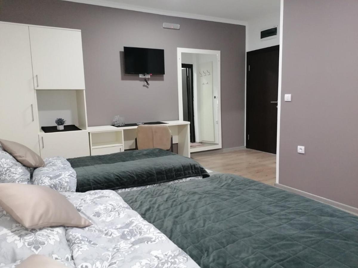 Rivera Club Bed and Breakfast Raška Esterno foto