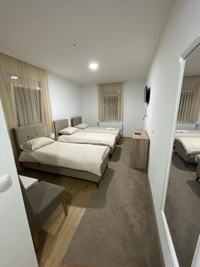 Rivera Club Bed and Breakfast Raška Esterno foto