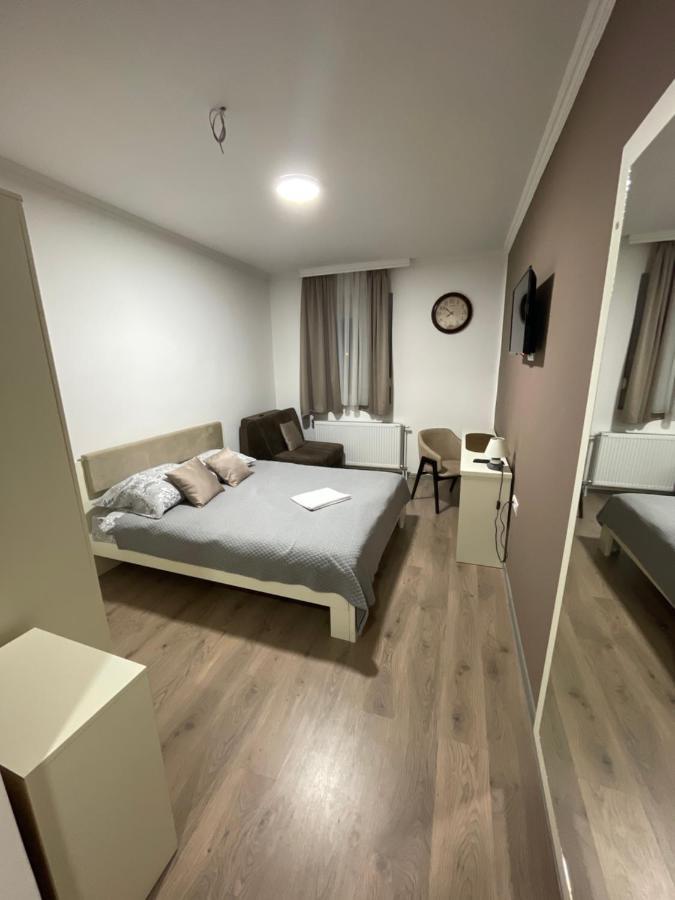 Rivera Club Bed and Breakfast Raška Esterno foto