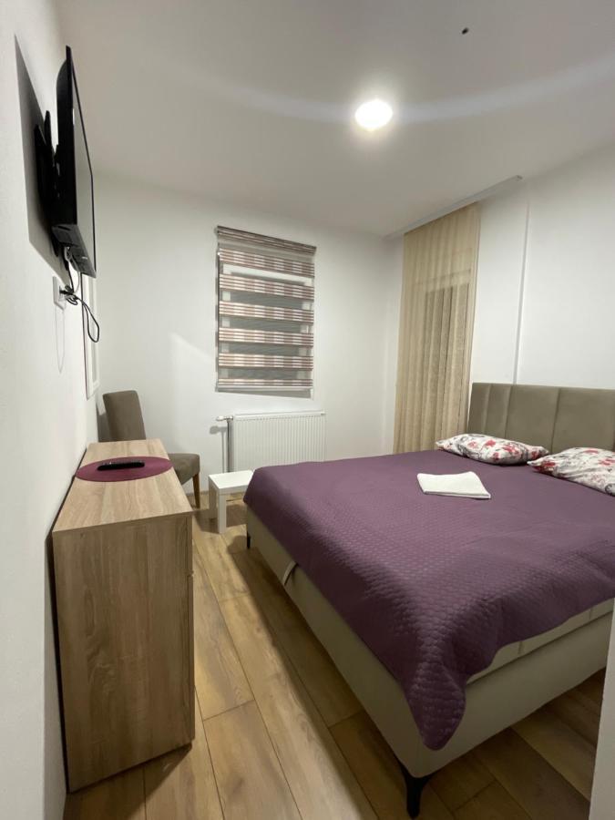Rivera Club Bed and Breakfast Raška Esterno foto